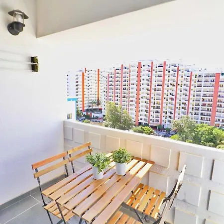 House - Da Rocha Apartment *